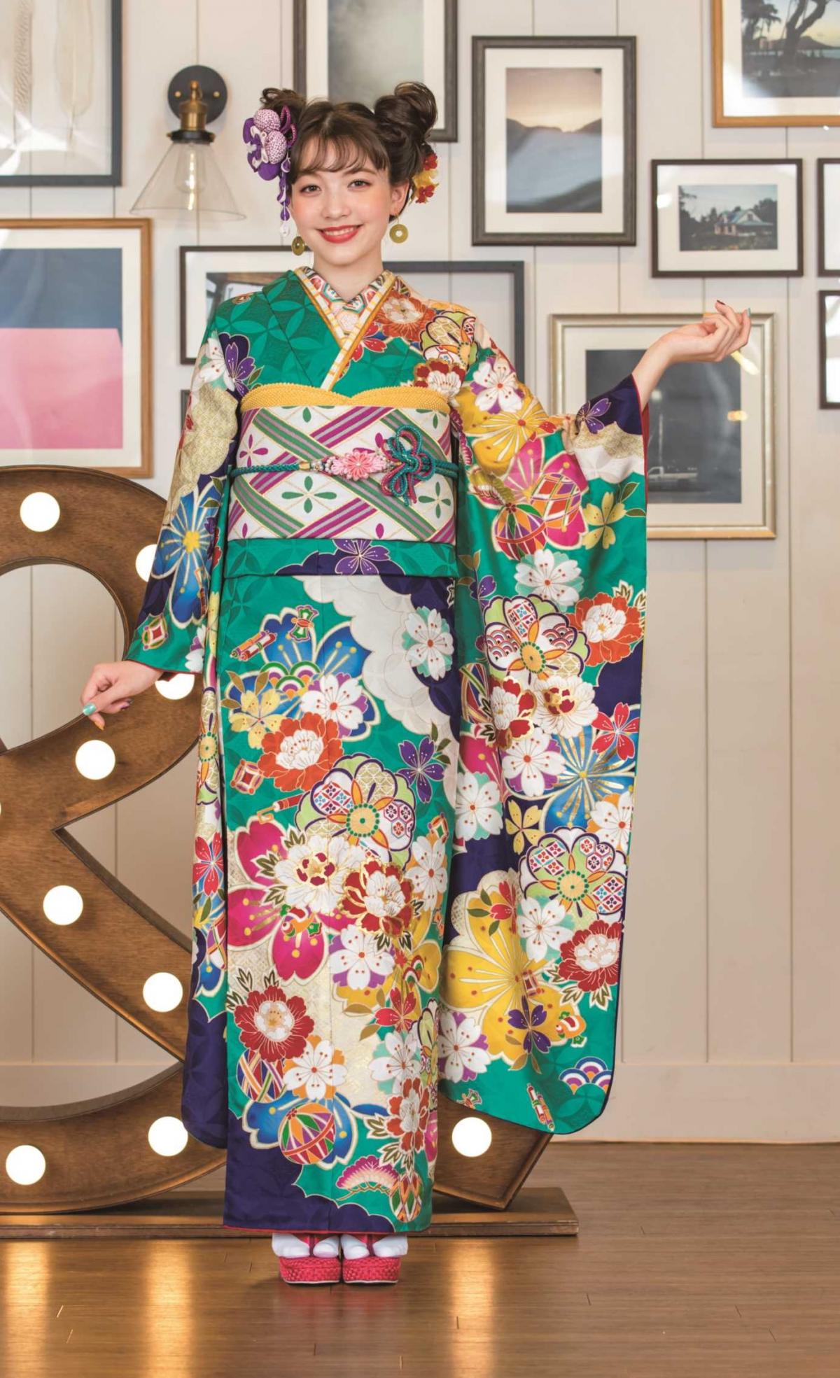 鮮やかな翡翠の彩り